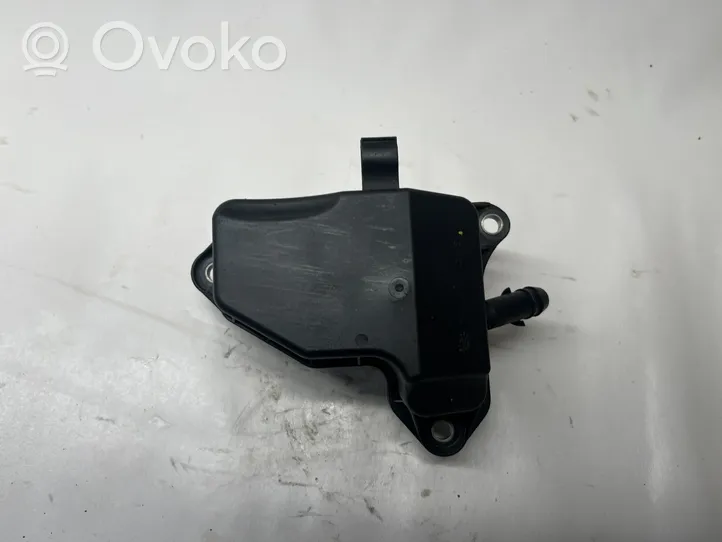 Mercedes-Benz C W204 Oil breather separator A2720160134