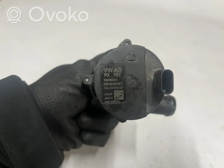 Volkswagen Jetta VII Pompe à eau de liquide de refroidissement 5Q0965561