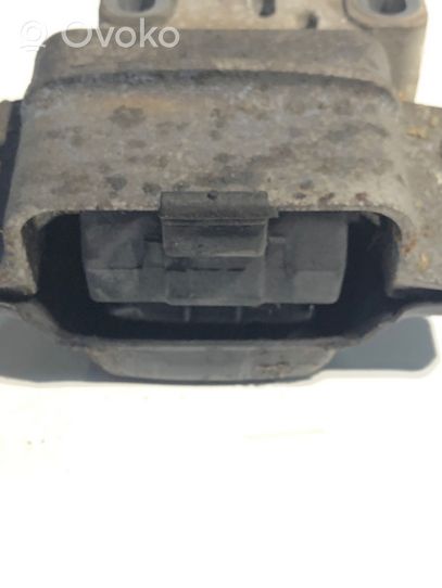 Volkswagen Tiguan Supporto della scatola del cambio 5K0199555