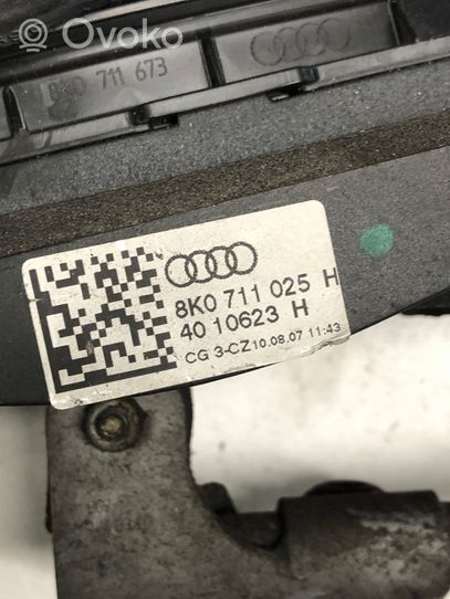 Audi A5 8T 8F Pavarų perjungimo svirtis 8K0711151B