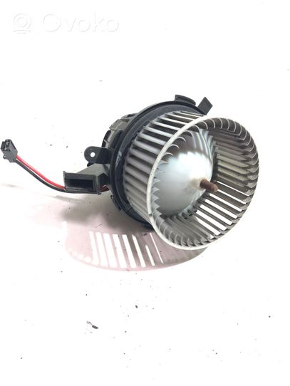 Audi A5 Sportback 8TA Ventola riscaldamento/ventilatore abitacolo X6813