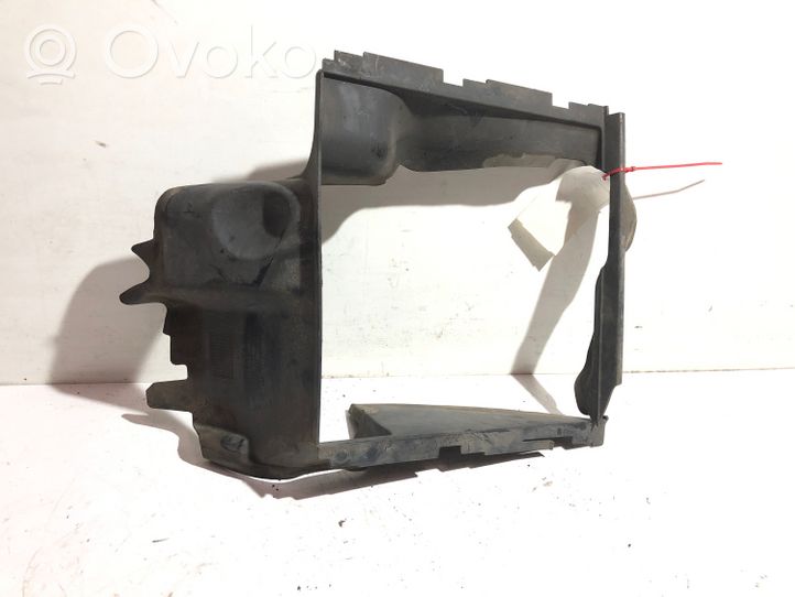 Audi Q7 4L Canal de guidage d'air du refroidisseur 4L0117336F