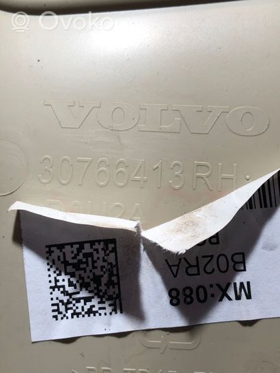 Volvo XC60 Boczki / Poszycie drzwi tylnych 8635366