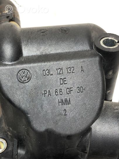 Audi Q5 SQ5 Termostaatin kotelo 03L121132A