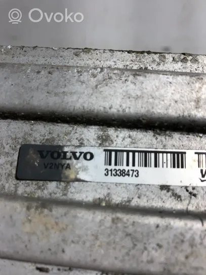 Volvo V70 Chłodnica powietrza doładowującego / Intercooler 31338473