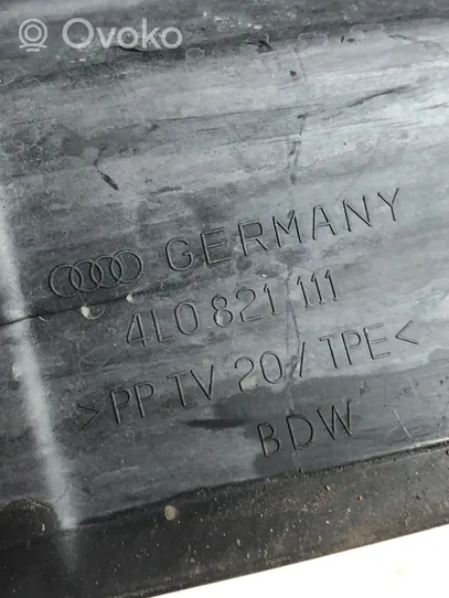 Audi Q7 4L Panel wykończeniowy błotnika 4L0821111