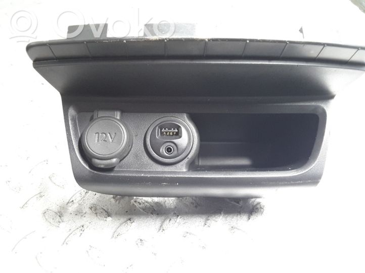 9674655277 Peugeot 208 USB-Anschluss, 25.00 € | RRR 