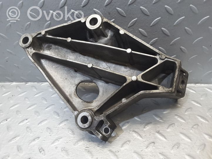 BMW 1 E81 E87 Soporte de montaje del motor (Usadas) 6775041