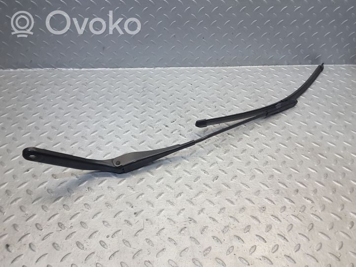 BMW 1 E81 E87 Windshield/front glass wiper blade 7169972