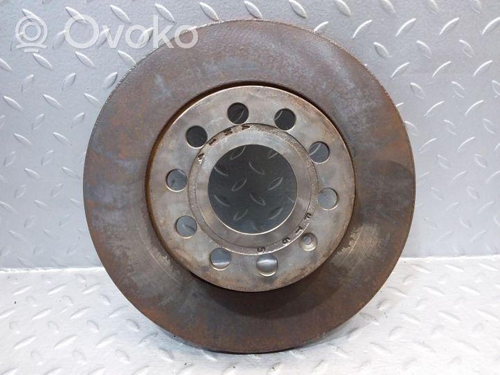 Volkswagen Jetta VI Rear brake disc 