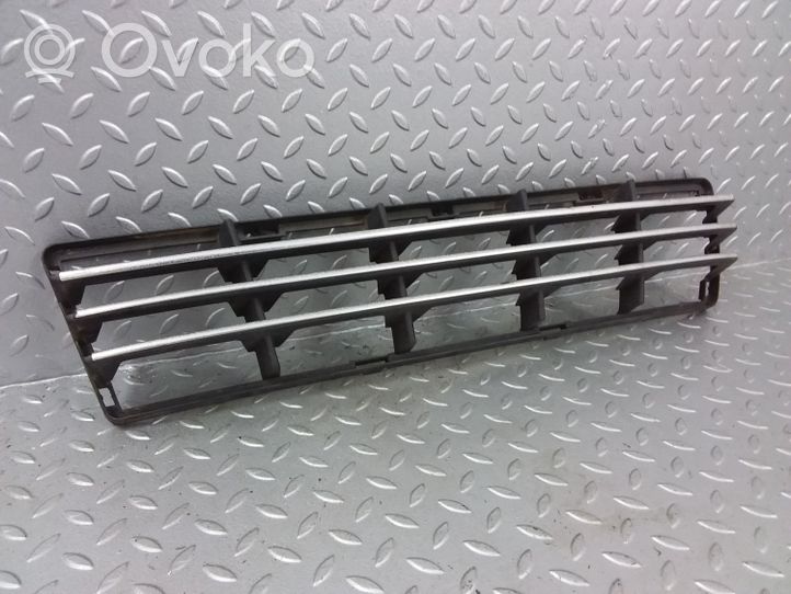 Volvo S40 Front bumper lower grill 30657006