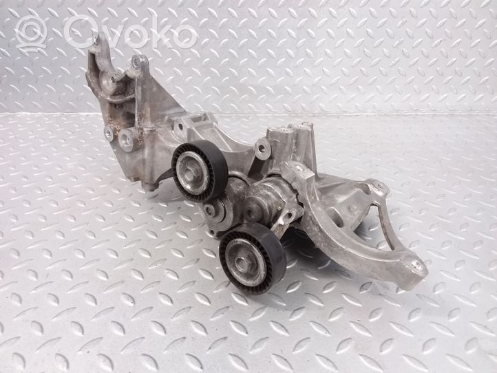 Volkswagen Jetta VI Mocowanie alternatora 07K903143E