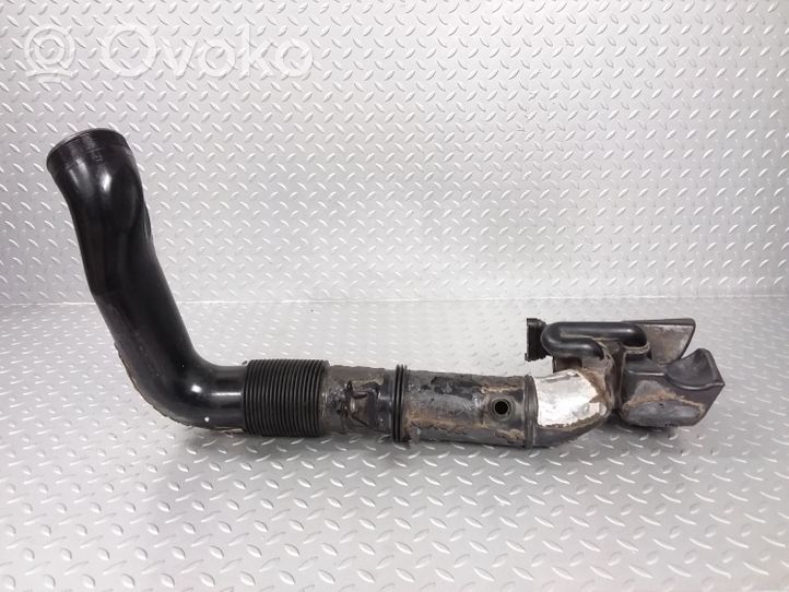 Volvo V50 Turbo air intake inlet pipe/hose 3M519A673HG