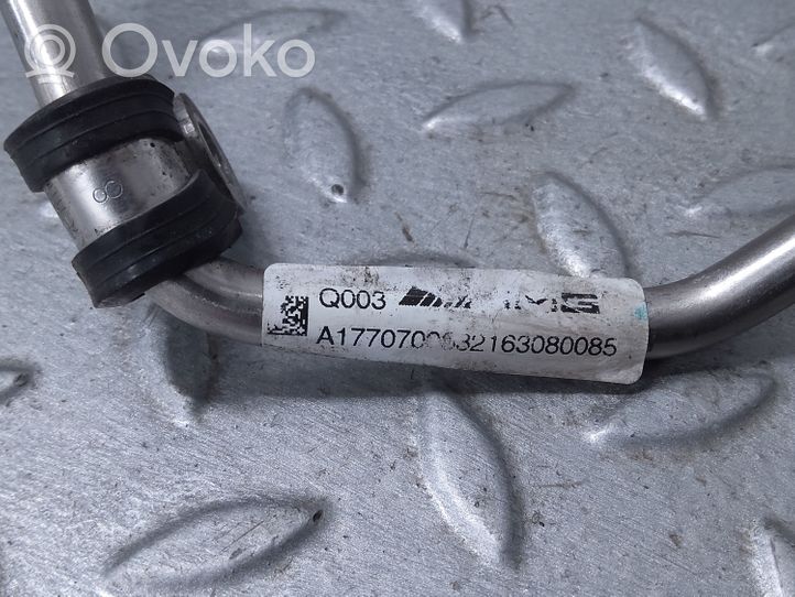 Mercedes-Benz C AMG W205 Fuel injector supply line/pipe A1770700632