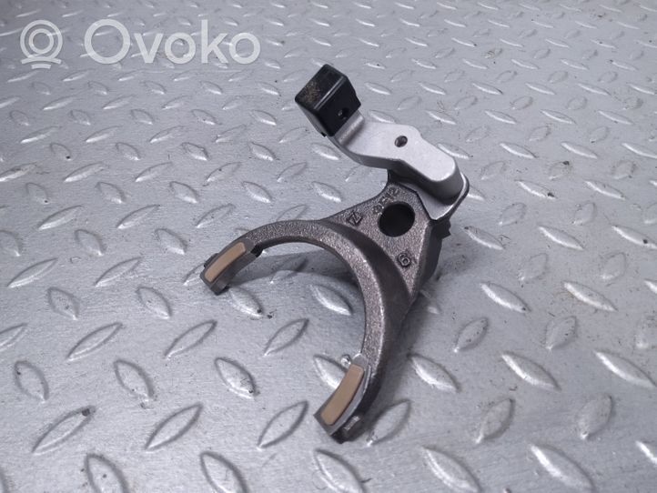 Toyota RAV 4 (XA50) Other gearbox part 3321012040