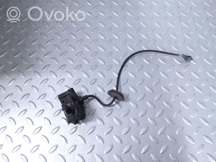 Volkswagen PASSAT B7 USA Tapa sellante del depósito de combustible 5C6810773B