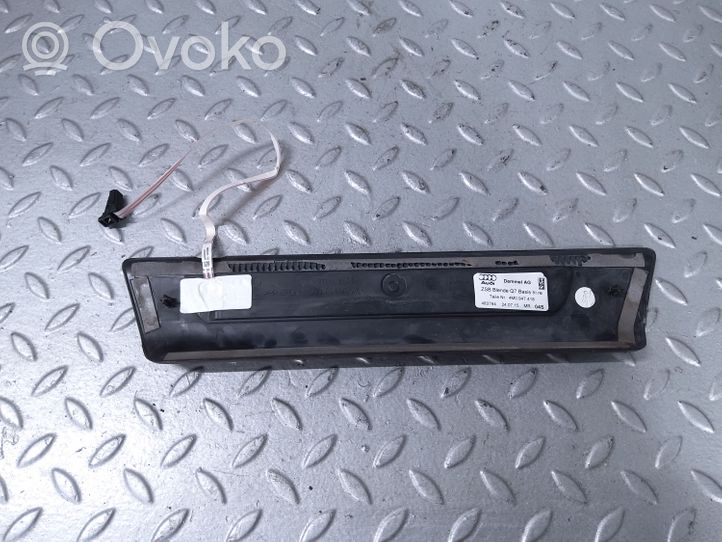 Audi Q7 4M Moldura protectora del borde trasero 4M0947418