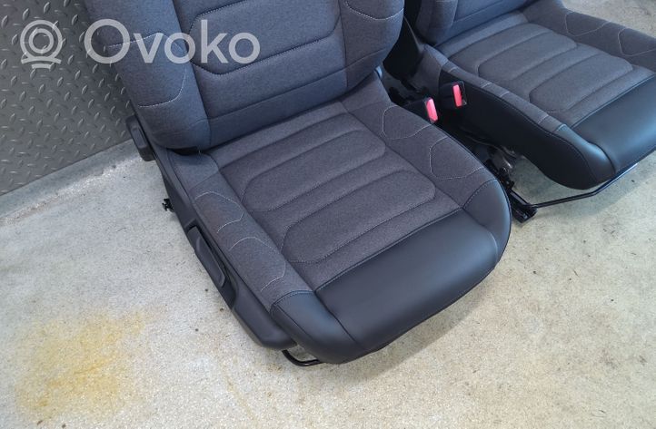 Citroen C4 III e-C4 Istuimien ja ovien verhoilusarja QA1024757