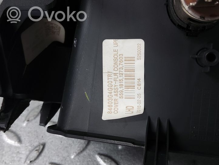 Hyundai i30 Ramka drążka zmiany biegów 84651G4700