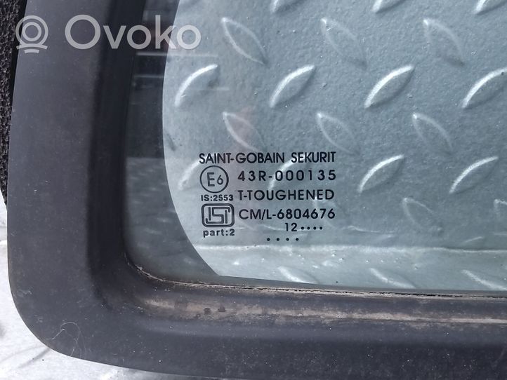 Nissan Micra Takakulmaikkunan ikkunalasi QA1024757