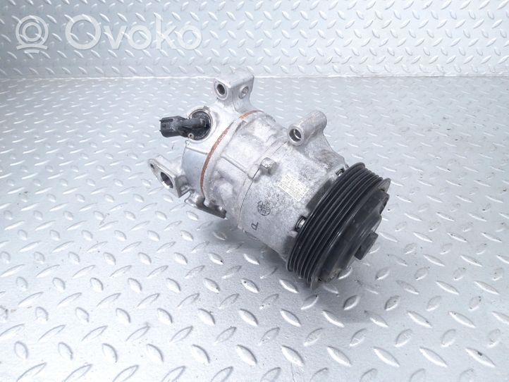 Toyota Yaris XP210 Compressore aria condizionata (A/C) (pompa) 88310K0030