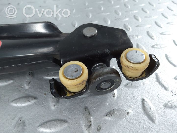 Toyota ProAce City Liukuoven keskirulla 9816964880