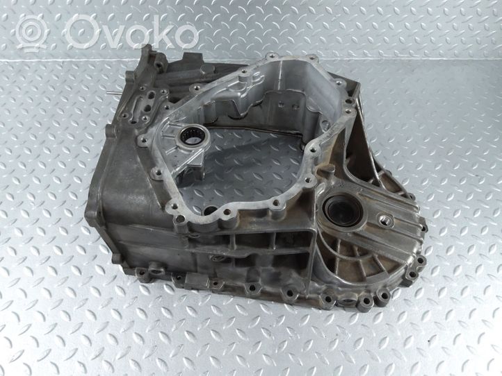 Volvo V60 Altra parte della scatola del cambio 7M5R7F097AJ