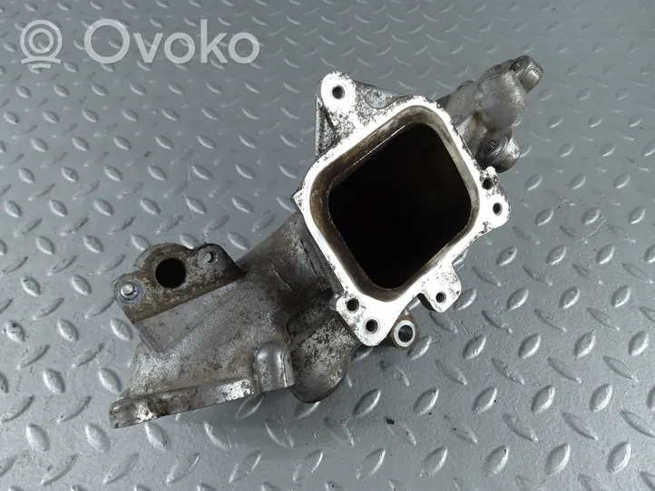 Subaru Outback (BS) Tuyau de liquide de refroidissement moteur 14013AA390