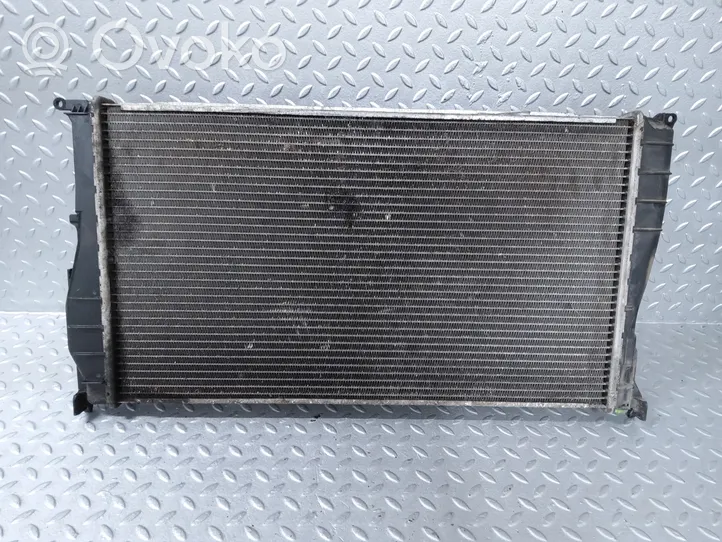 BMW 1 E81 E87 Radiateur de refroidissement 7788903