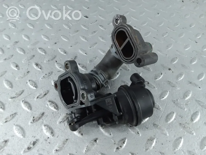 Audi A8 S8 D4 4H Termostaatin kotelo 059121625D