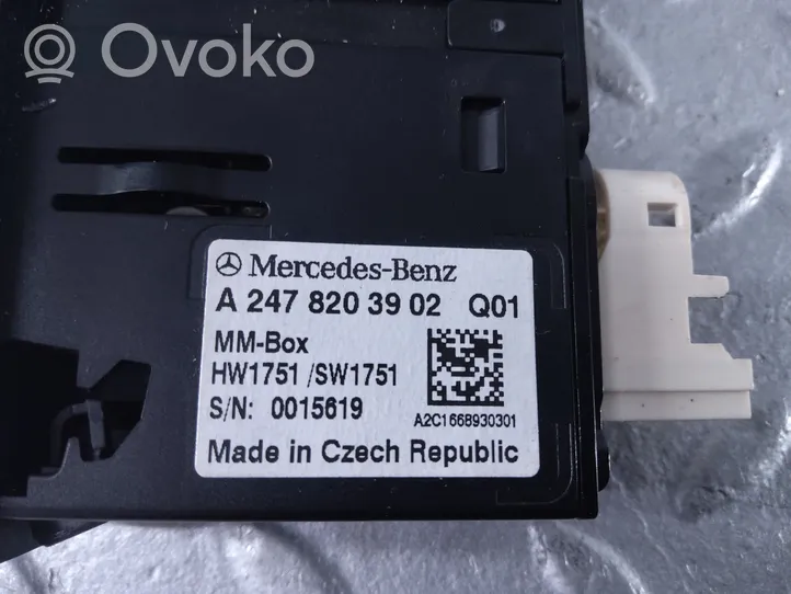 Mercedes-Benz A W177 USB-pistokeliitin A2478203902