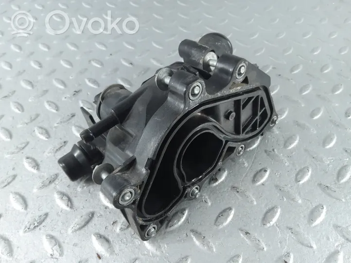 Mercedes-Benz A W177 Boîtier de thermostat / thermostat A2822030175