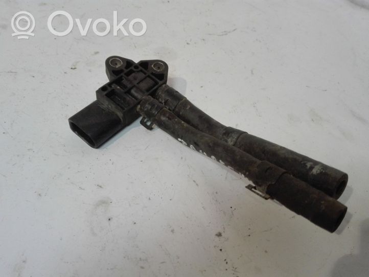 Volkswagen Touareg I Exhaust gas pressure sensor 0281002711