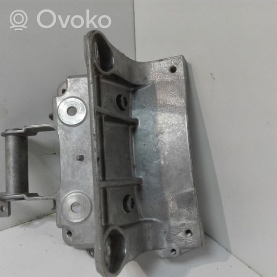 Audi A3 S3 8P Steering rack mounting bracket 8P0419250A