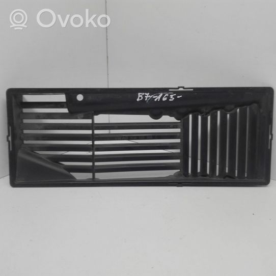 Volkswagen PASSAT B7 Air filter box cover 3C0129668C