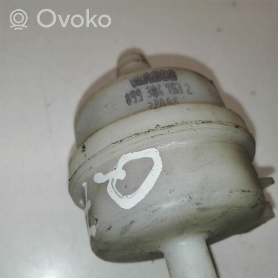 Audi Q7 4L Pneumatinės (oro) pakabos oro paėmimo vamzdelis 8993841532