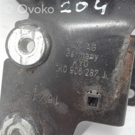 Audi Q3 8U EGR aušintuvo kronšteinas 1K0906287J