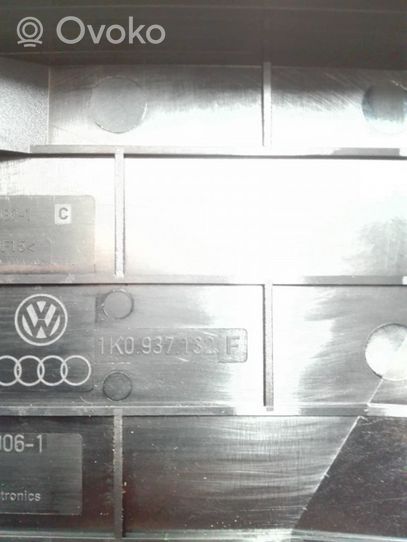 Audi Q3 8U Dangtelis saugiklių dėžės 1K0937132F