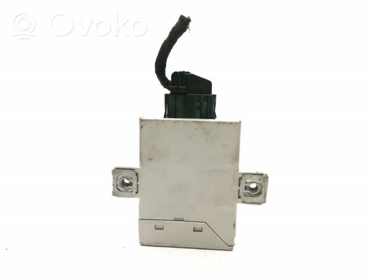 Volkswagen Touareg I Tire pressure control unit 8J0907274