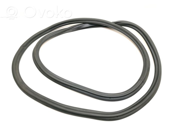 Audi A8 S8 D4 4H Rear door rubber seal (on body) 4H0833721F