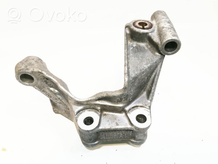 Audi Q7 4L Power steering pump mounting bracket 06E145393G