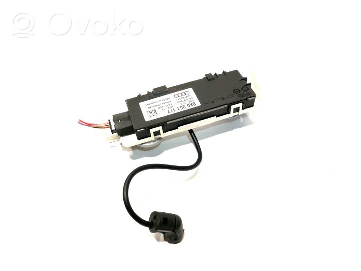 Audi A5 8T 8F Ultraschallsensor 8K0951177