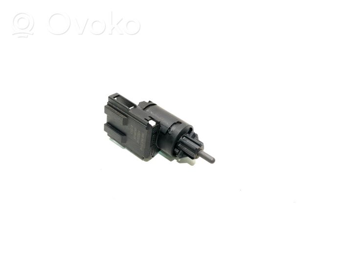 Audi A8 S8 D3 4E Interruttore del pedale del freno 3B0945511C