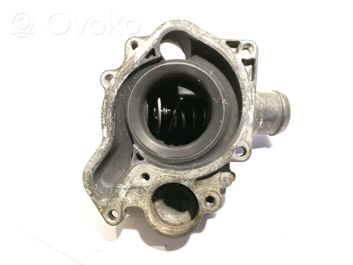 Audi A8 S8 D4 4H Termostaatin kotelo 057011R