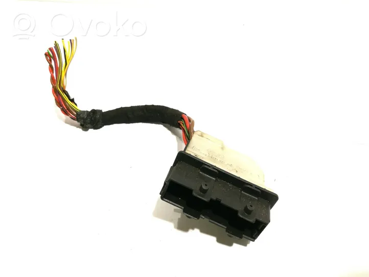 Audi A8 S8 D4 4H Front door wiring loom 4H0972701