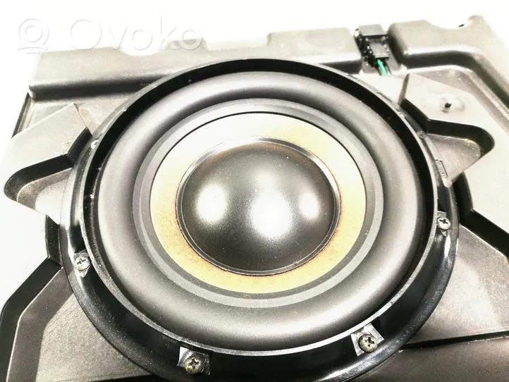 Audi A8 S8 D3 4E Subwoofer-bassokaiutin 4E0035621