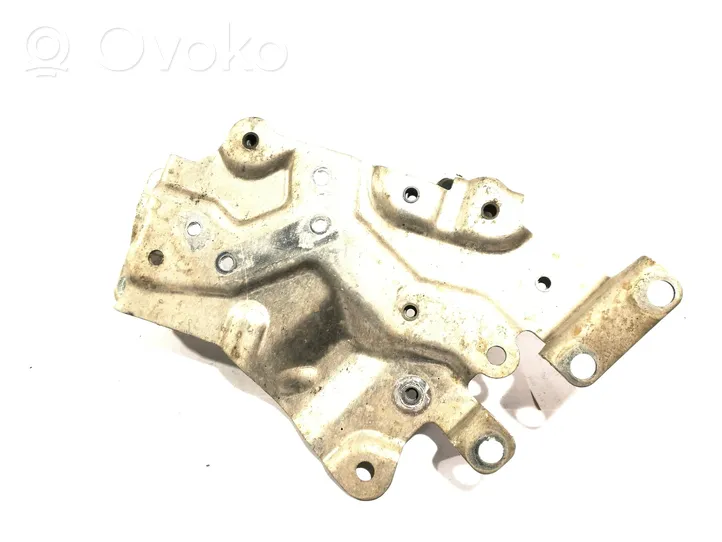 Audi A8 S8 D3 4E Halter für Sekundärluftpumpe 4E0133097J