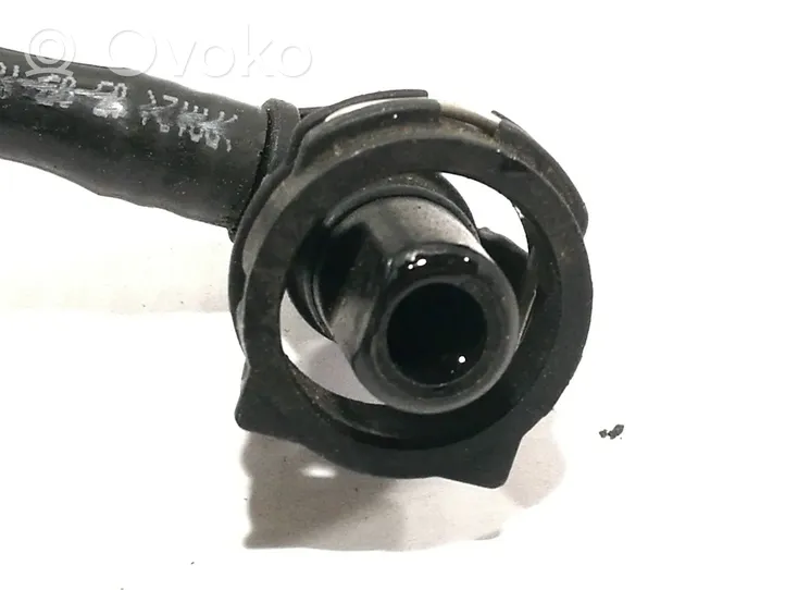 Audi Q7 4M Tuyau de liquide de refroidissement moteur 4M0121081AQ