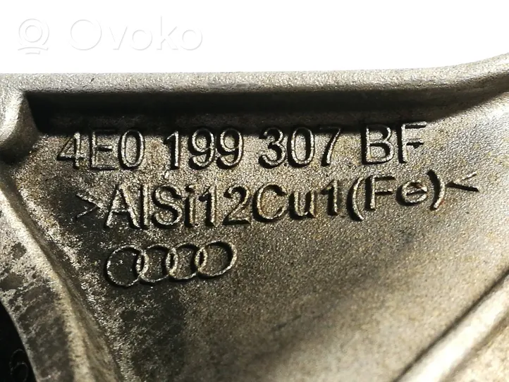 Audi A8 S8 D3 4E Moottorin kiinnikekorvake (käytetyt) 4E0199307BF