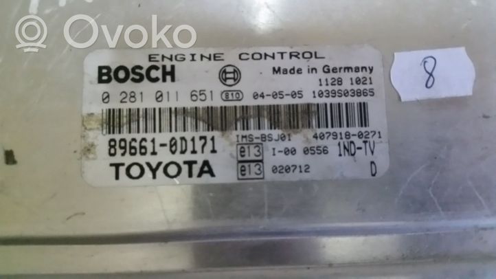 Toyota Yaris Sterownik / Moduł ECU 0281011651